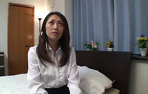 Gradual Japanese mature is doing her first porn pic
