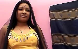 Chubby indian suckle in law is mode her first porn casting