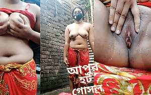 My stepsister make her bath video. Elegant Bangladeshi girl big boobs mature shower involving full naked
