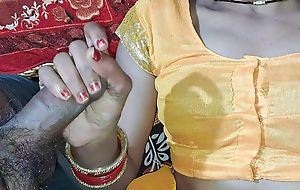 Hot Bhabhi Xshika Punding Indestructible Fecund in Bald Pussy Off out of one's mind chubby desi Cock