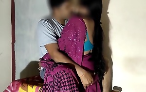 Indian Big Bowels Saari Girl Late Night Oral pleasure Fuck & Cum Inside