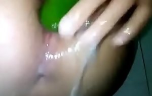 Teen wank anal with cucumber