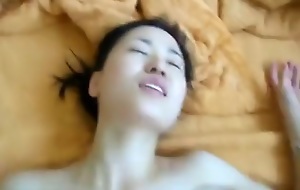 Sexy Chinese babe needs it deeper