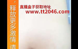 【tt2046 Hard-core video获取直播盒子】中国大陆直播平台，武汉主播3p性爱直播，最后颜射女主播